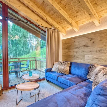 Ski-in Ski-out Maiskogel 17c - By Alpen Holiday home Kaprun